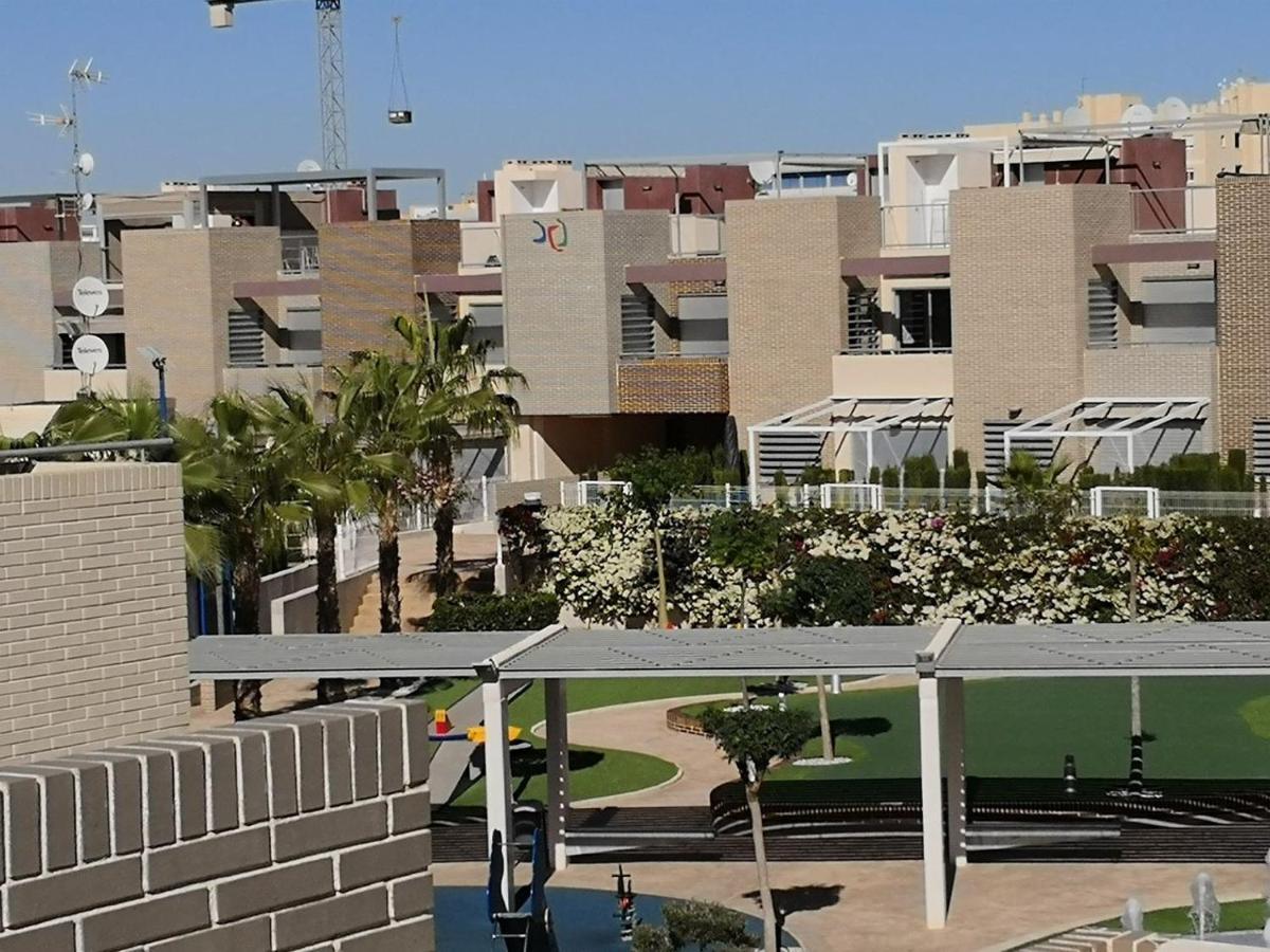 شقة Vivienda Aguas Nuevas Familiar & Deportivo تورّيفيِخا المظهر الخارجي الصورة