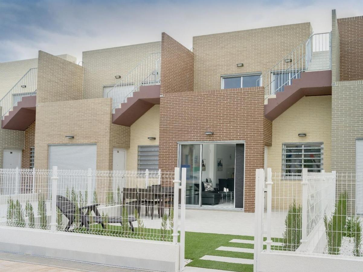 شقة Vivienda Aguas Nuevas Familiar & Deportivo تورّيفيِخا المظهر الخارجي الصورة