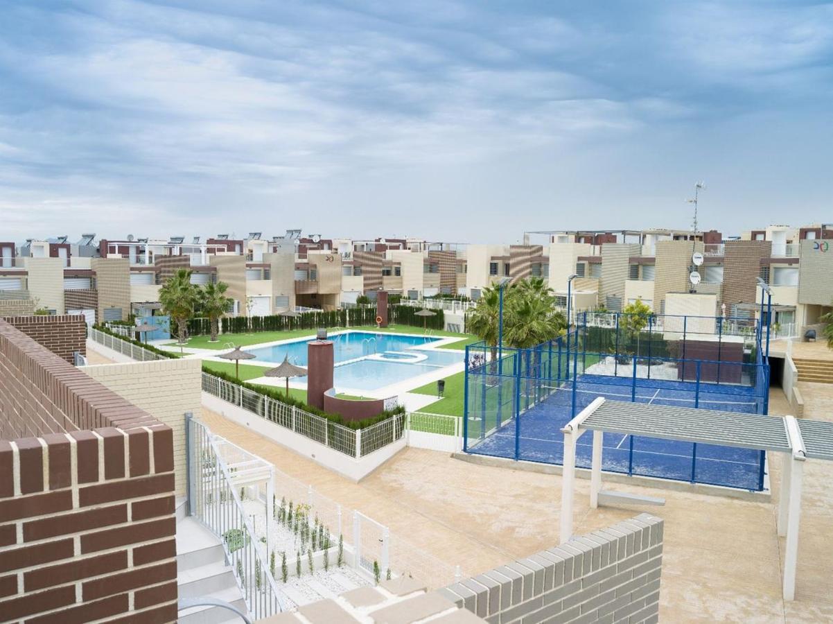شقة Vivienda Aguas Nuevas Familiar & Deportivo تورّيفيِخا المظهر الخارجي الصورة