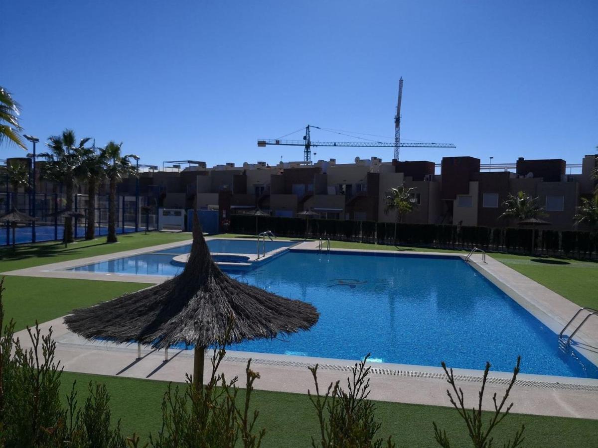 شقة Vivienda Aguas Nuevas Familiar & Deportivo تورّيفيِخا المظهر الخارجي الصورة