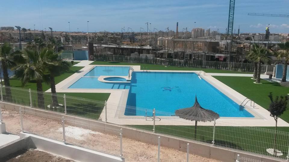 شقة Vivienda Aguas Nuevas Familiar & Deportivo تورّيفيِخا المظهر الخارجي الصورة