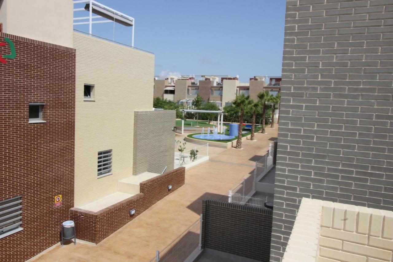شقة Vivienda Aguas Nuevas Familiar & Deportivo تورّيفيِخا المظهر الخارجي الصورة