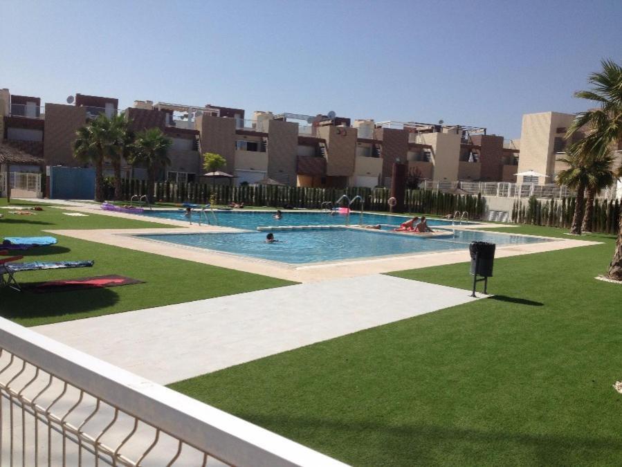 شقة Vivienda Aguas Nuevas Familiar & Deportivo تورّيفيِخا المظهر الخارجي الصورة
