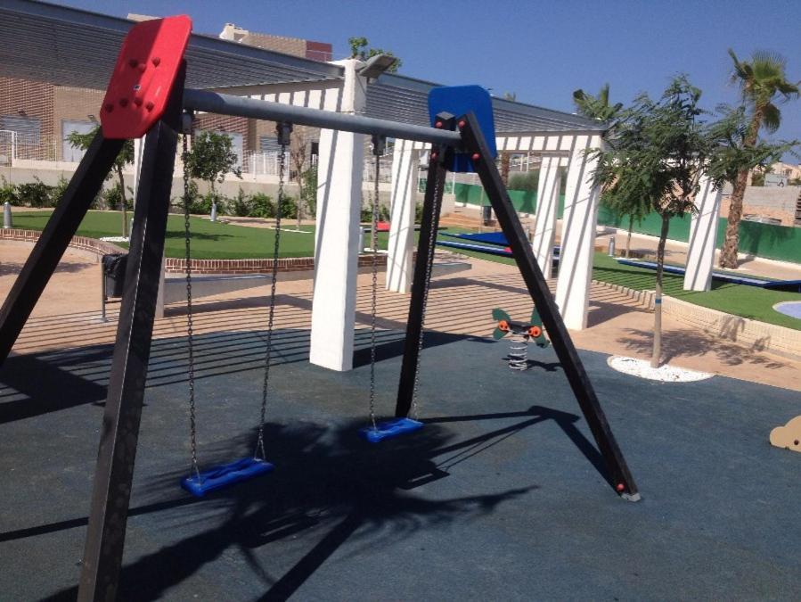 شقة Vivienda Aguas Nuevas Familiar & Deportivo تورّيفيِخا المظهر الخارجي الصورة