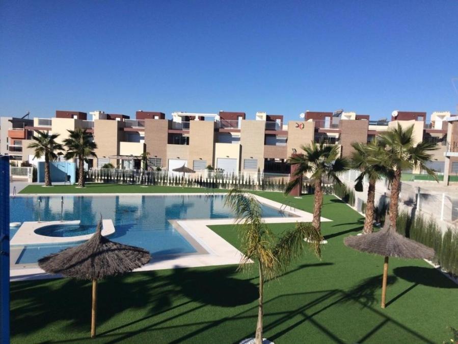 شقة Vivienda Aguas Nuevas Familiar & Deportivo تورّيفيِخا المظهر الخارجي الصورة